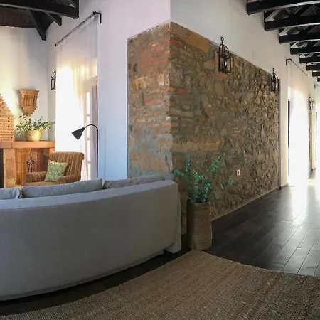 Cortijo Rural Alcornocosas Vakantiehuis *