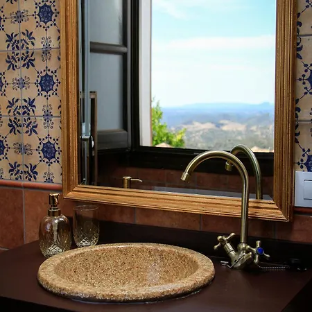 Vakantiehuis Cortijo Rural Alcornocosas *